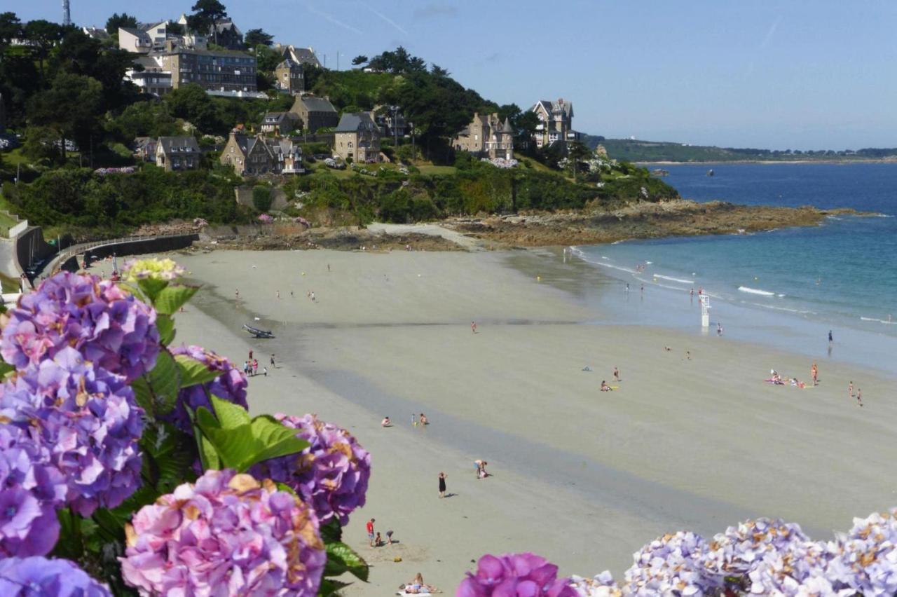 Nice Holiday Home With Beautiful Garden, Paimpol Kültér fotó